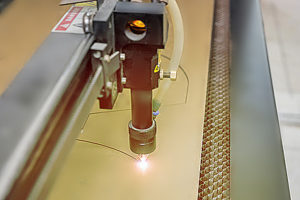 znakowanie laserem CO2